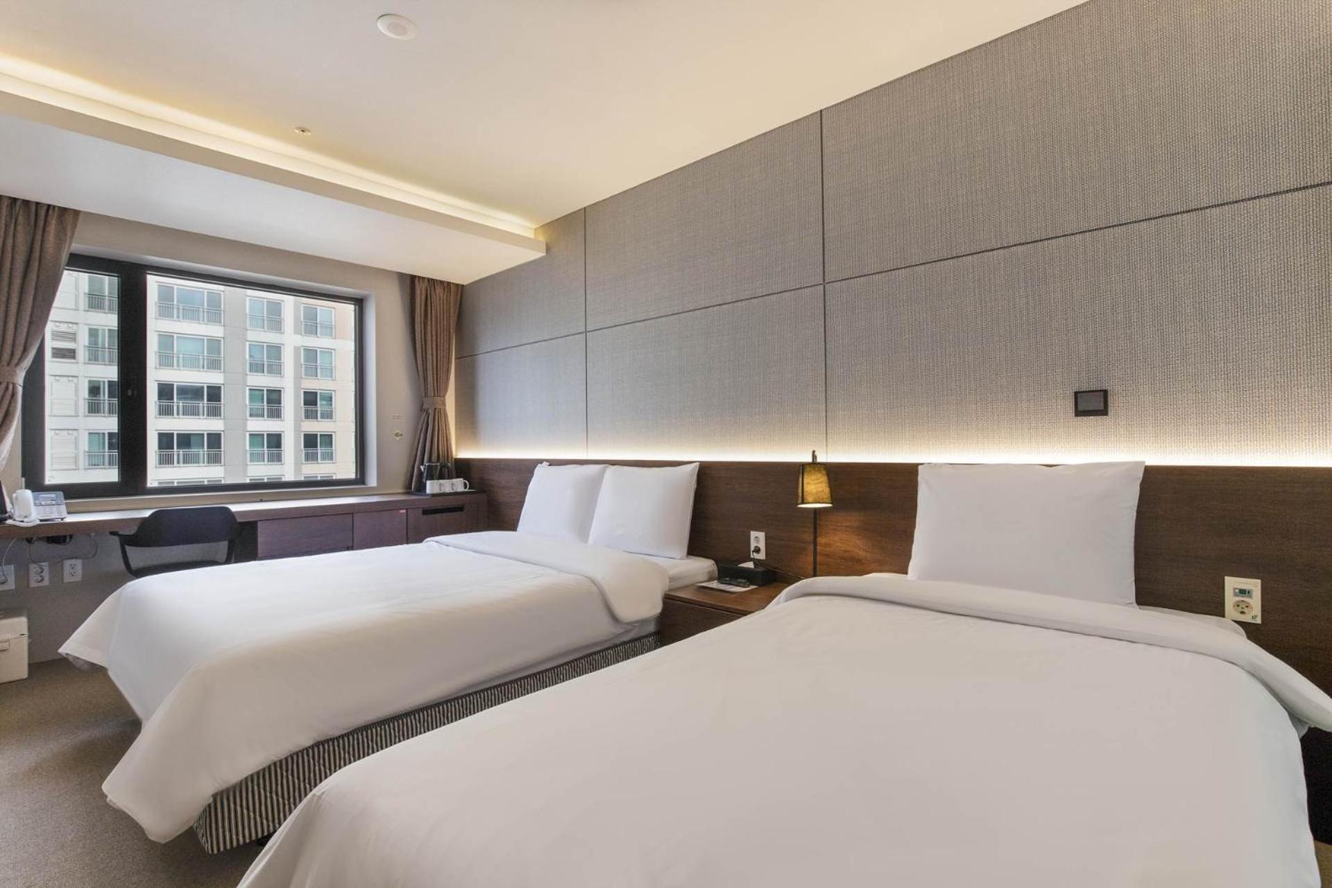 סוואן Hotel Elora מראה חיצוני תמונה