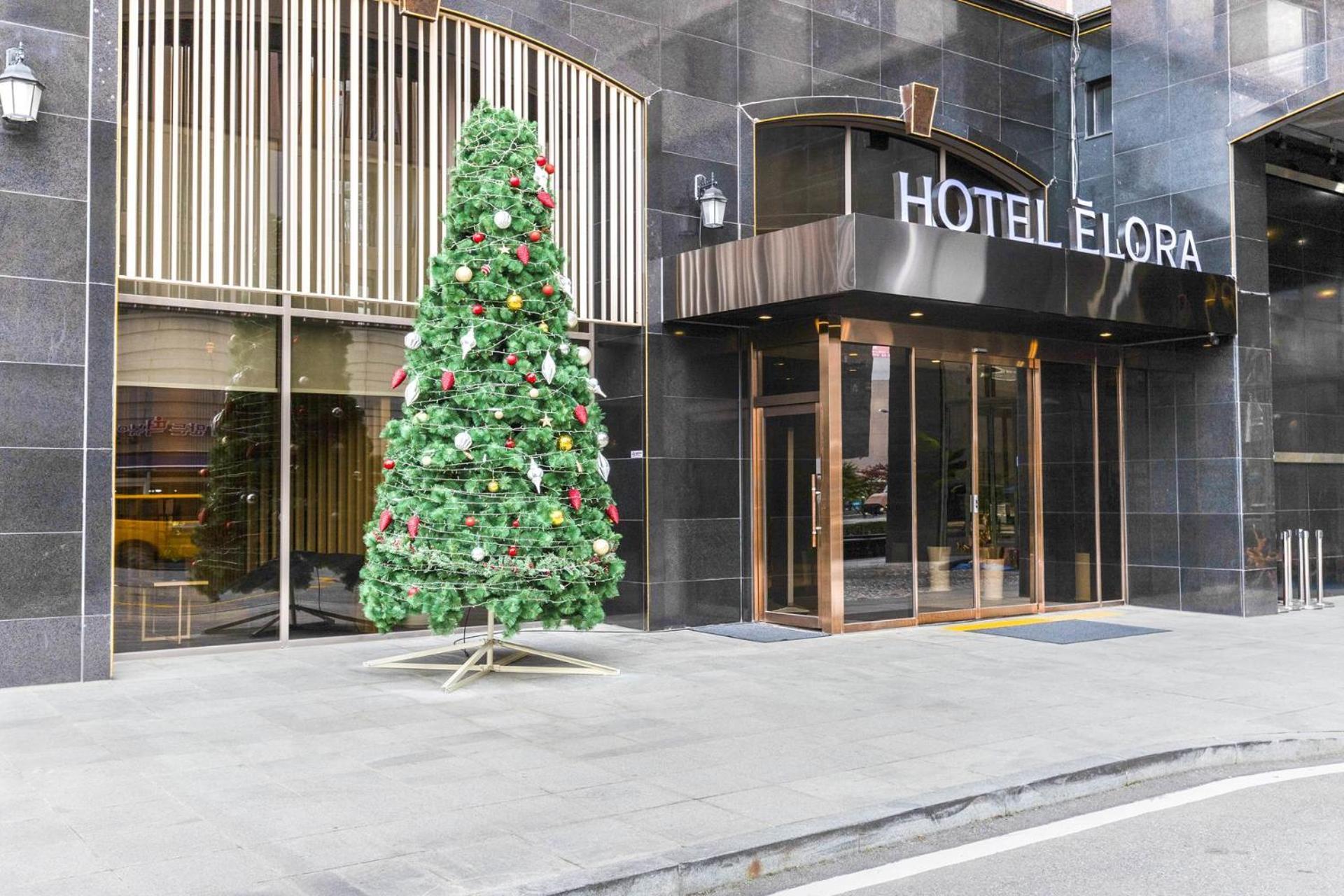 סוואן Hotel Elora מראה חיצוני תמונה