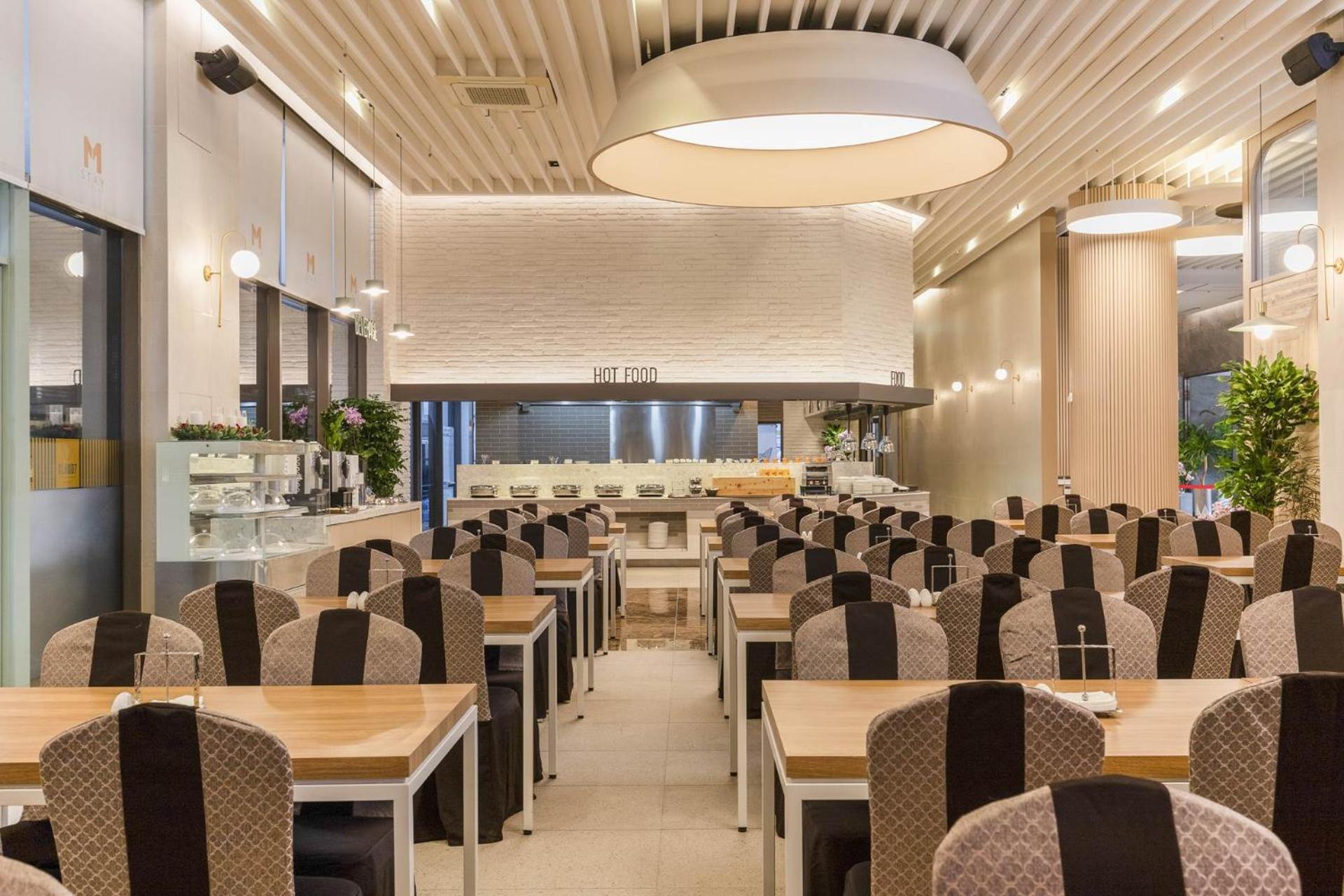 סוואן Hotel Elora מראה חיצוני תמונה