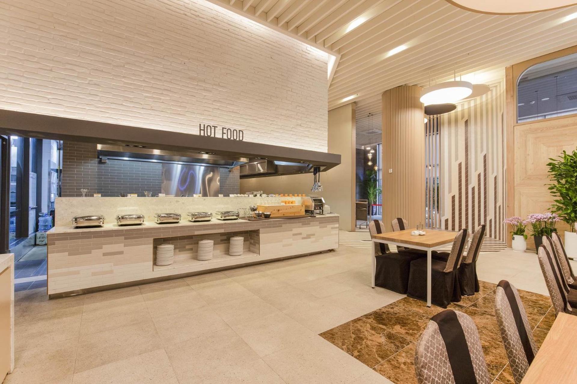 סוואן Hotel Elora מראה חיצוני תמונה