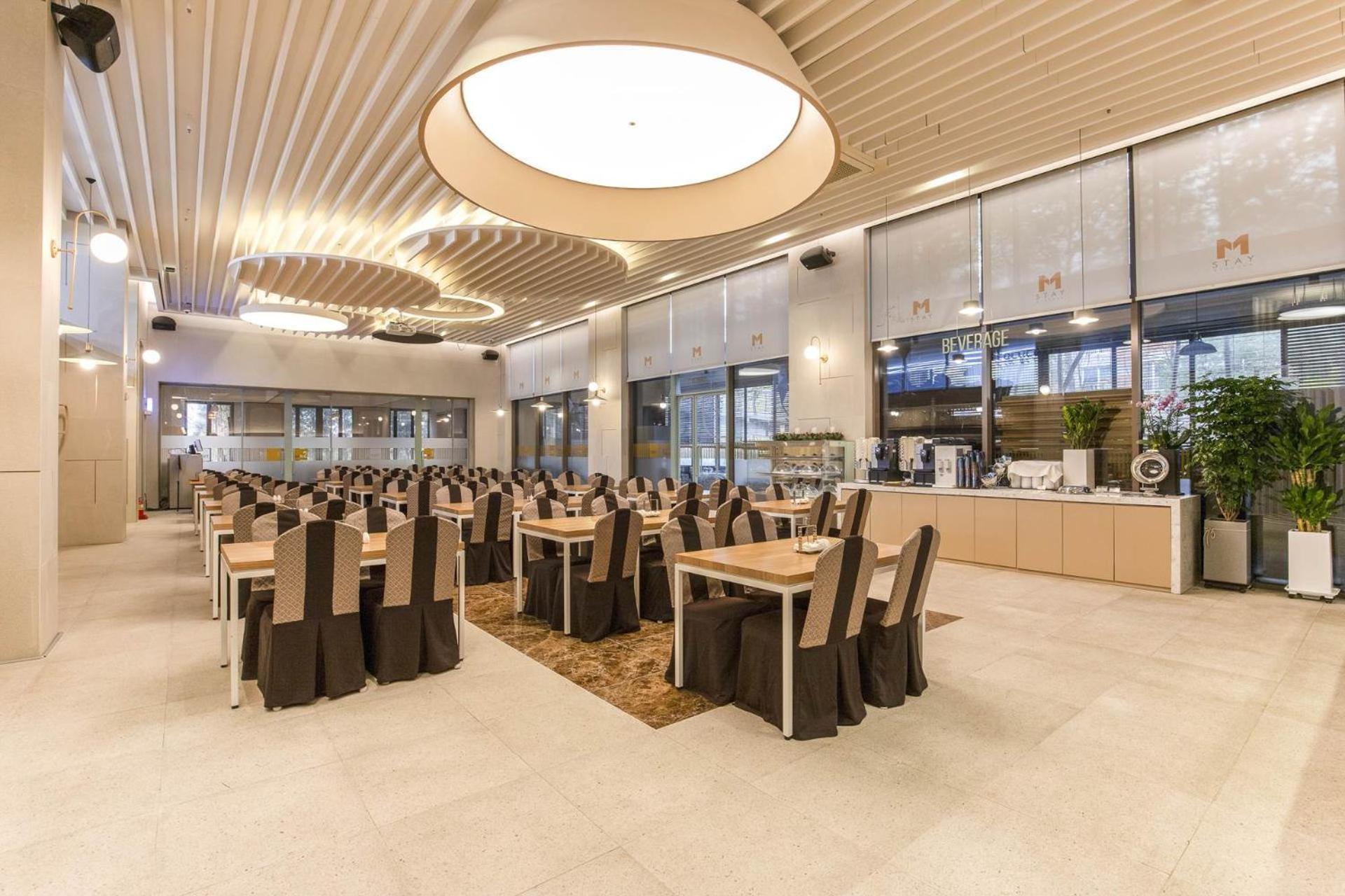 סוואן Hotel Elora מראה חיצוני תמונה