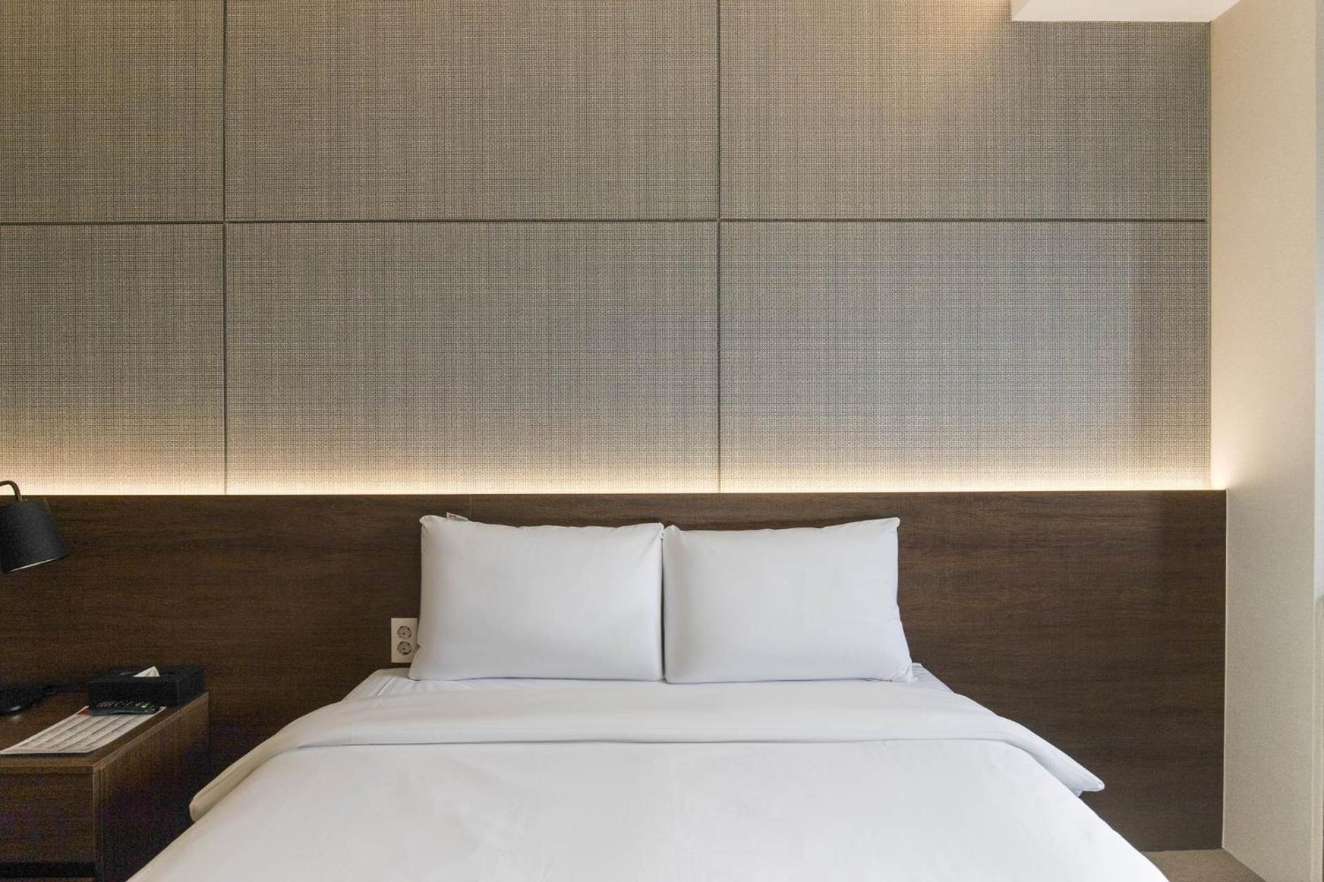 סוואן Hotel Elora מראה חיצוני תמונה