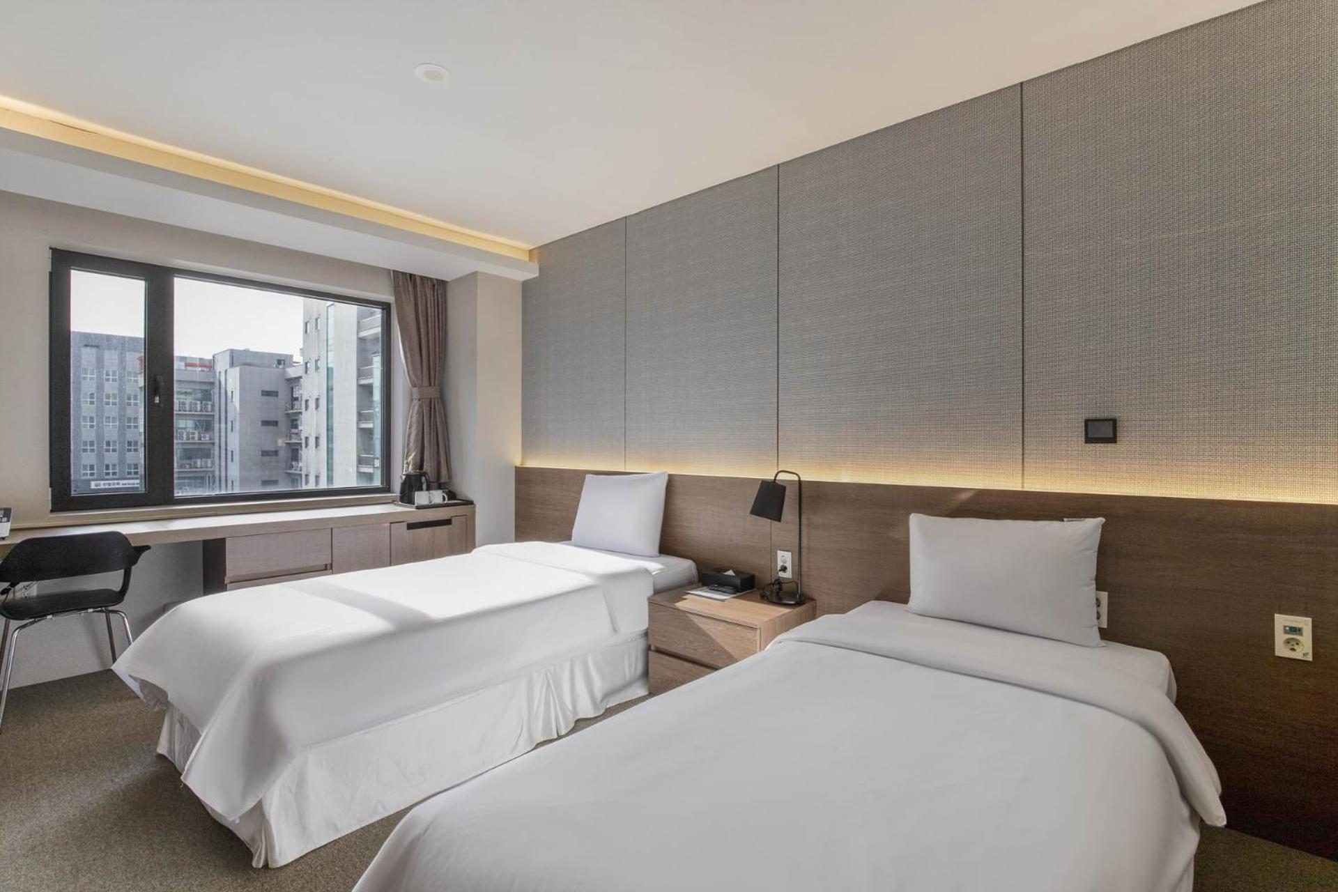 סוואן Hotel Elora מראה חיצוני תמונה